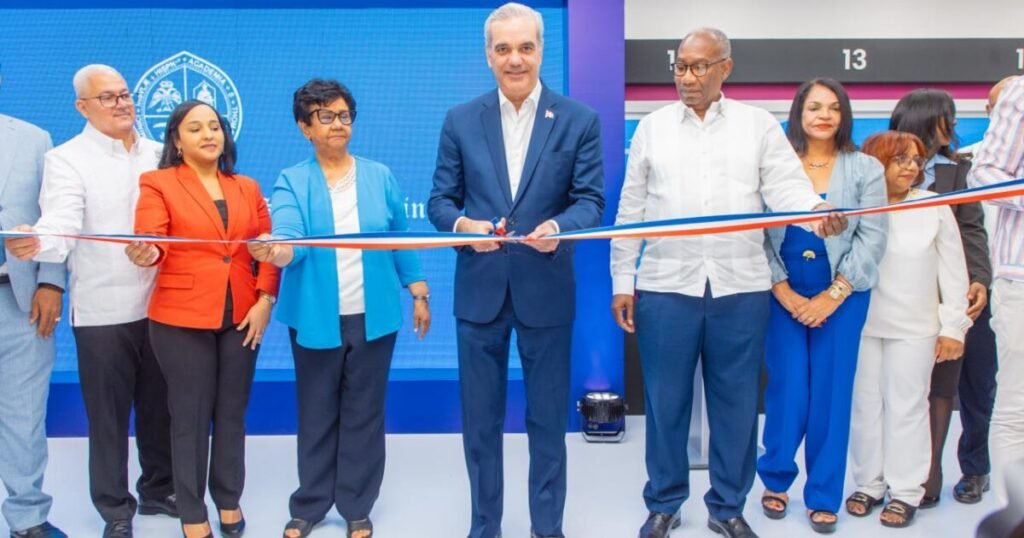 Abinader encabeza en la UASD entrega de nuevas obras financiadas con fondos estatales