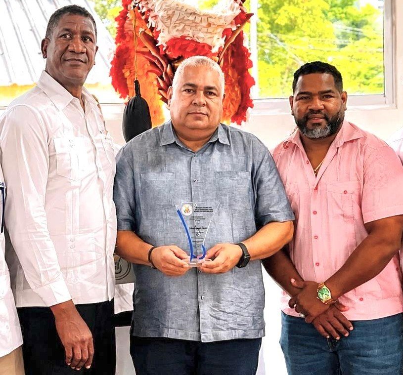 Udeprosado distingue a Seaboard y Abeprosado en su gala anual de Santo Domingo