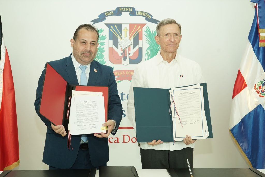Trinidad y Tobago y República Dominicana firman pacto aéreo con promesa de más turismo, comercio e inversión