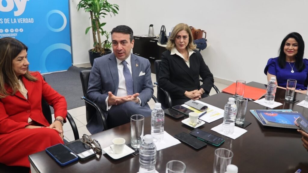 Alertan sobre costo social de la usura en microcréditos y exigen mayor vigilancia ante el sobreendeudamiento
