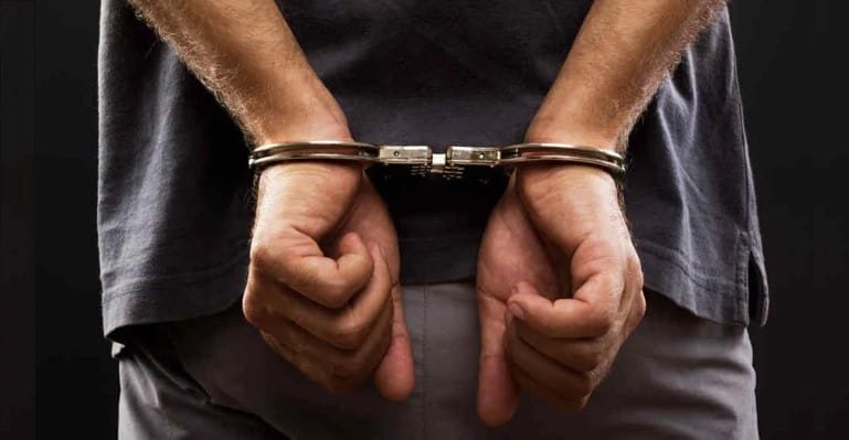 Detienen a alias “Daniel Caponi” por asalto a colmado en La Romana y el caso vuelve a exponer la preocupación por la seguridad