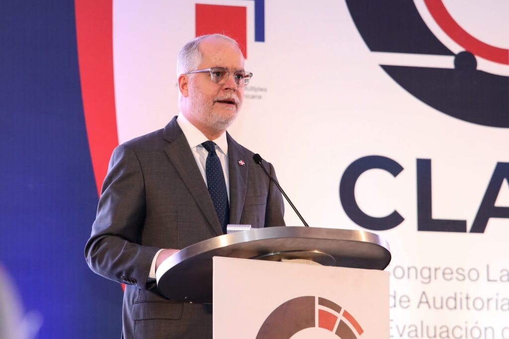 ABA y Superintendencia advierten que la supervisión financiera debe anticipar fraudes y riesgos