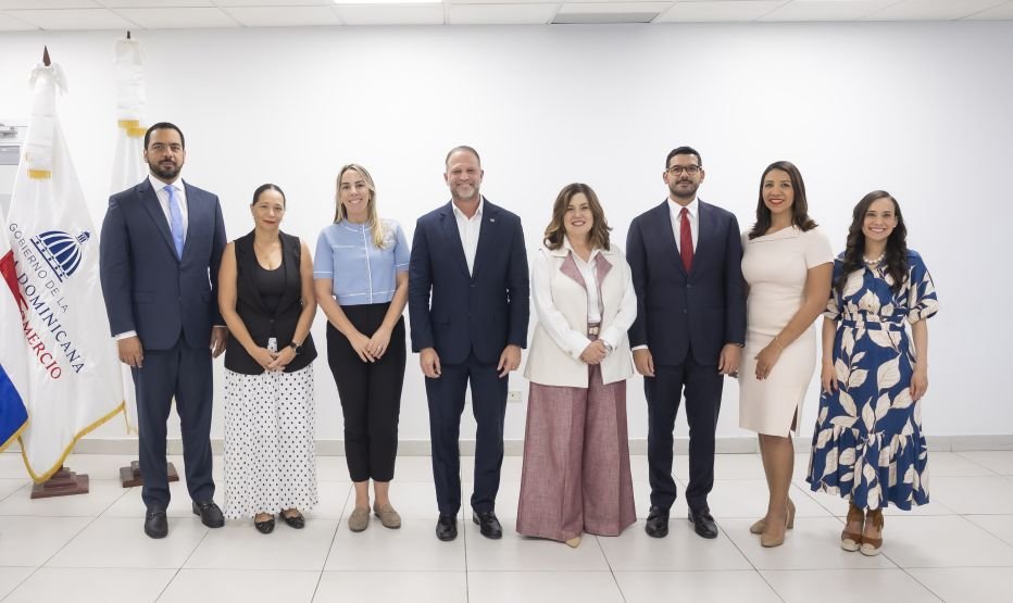 MICM lanza programa para 38 empresarios y reabre el debate sobre el alcance real de su apuesta por la economía naranja