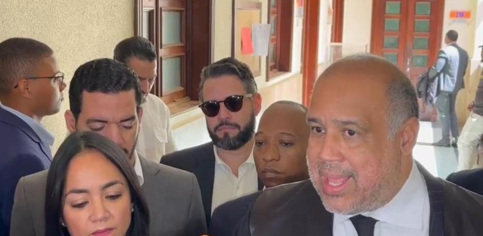 Jueza declara en rebeldía a Ingrid Jorge y aplaza audiencia por querella de Faride Raful
