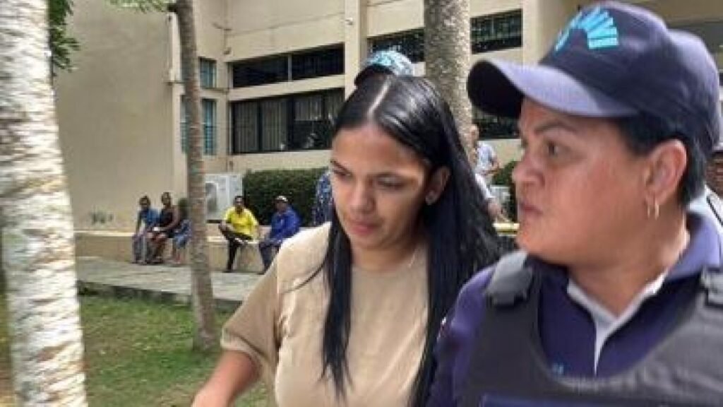 Anabel Díaz insiste en pedir "solo justicia" tras el aplazamiento de la coerción por amenazas de su expareja