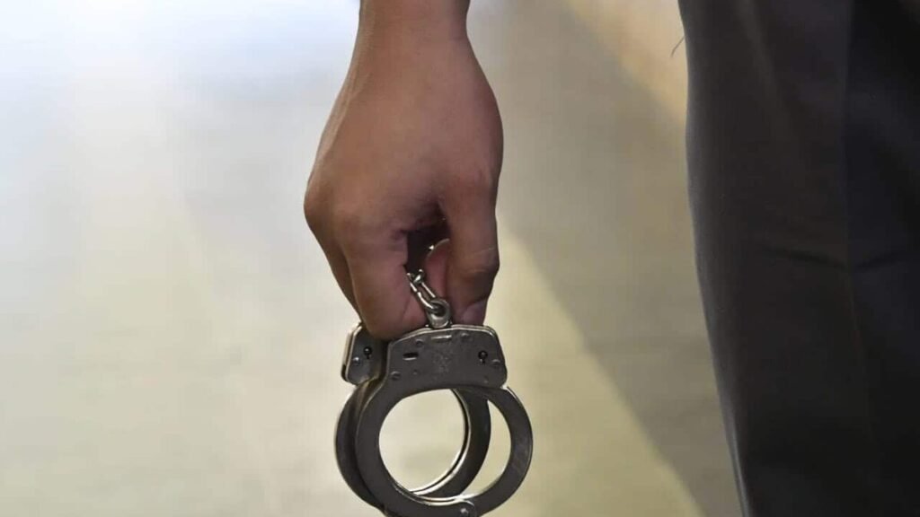 Arrestan en Hato Mayor al suegro de un hombre asesinado y persisten dudas sobre el móvil