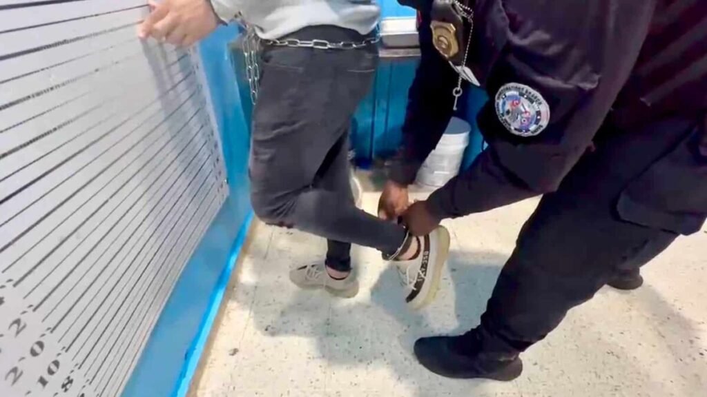 Dominicano extraditado a EE. UU. tras arresto en Sánchez Ramírez por cargos de robo y armas