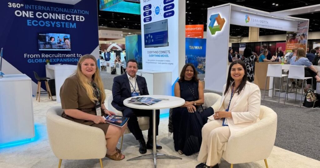 RD estrena stand oficial en NAFSA 2026 y proyecta su oferta académica en Orlando