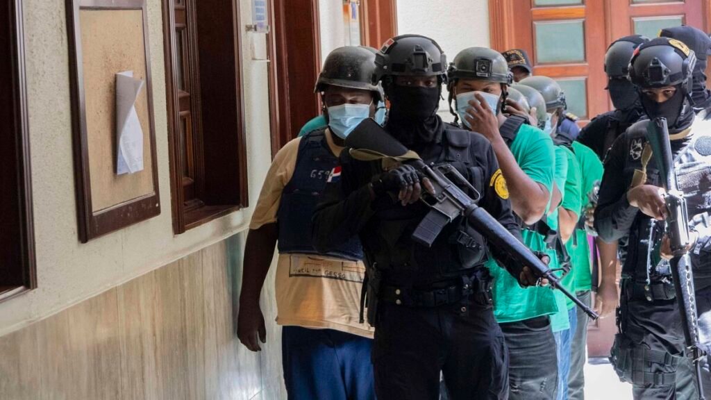 Vuelven a aplazar coerción contra red acusada de estafar más de 200 millones a entidad financiera