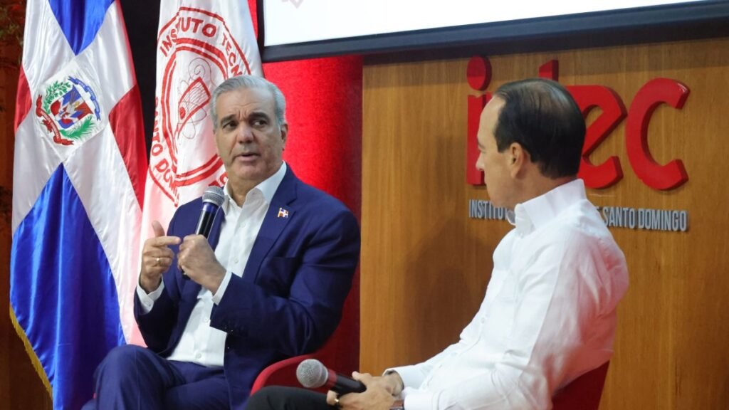 Abinader señala déficits en agua, electricidad y respaldo a Mipymes en actividad del Intec