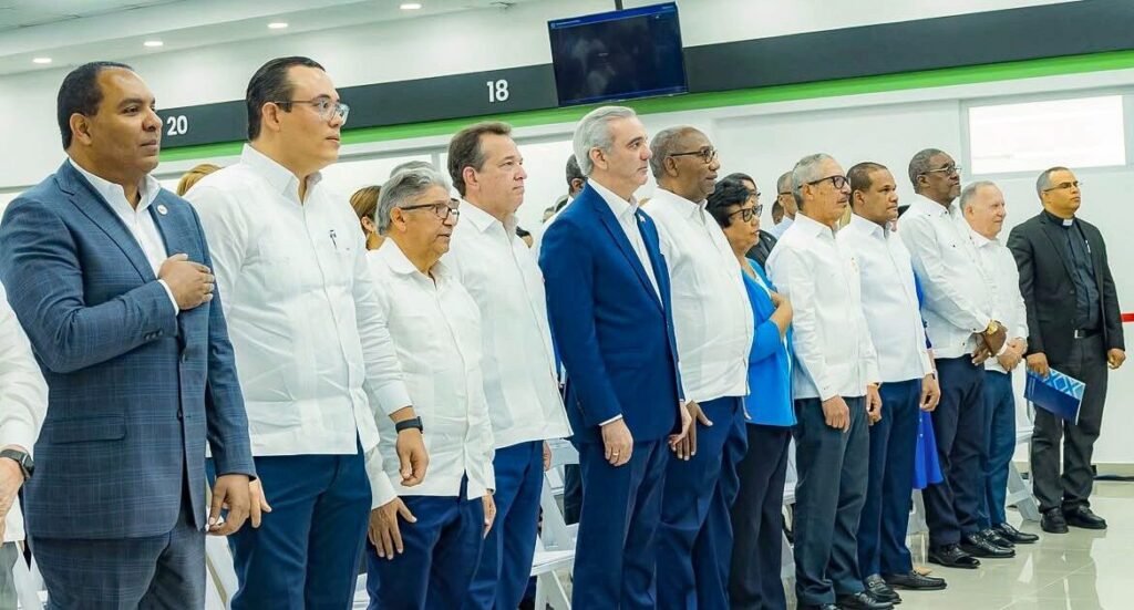 UASD digitaliza 29 trámites y aumenta la exigencia sobre mejoras tangibles en los servicios