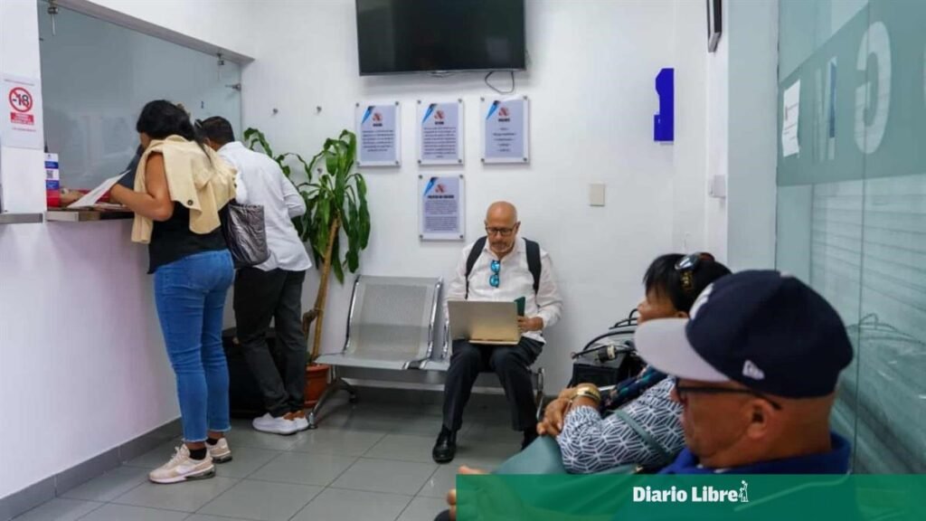 Gobierno lanza permiso digital para salida de menores y pone a prueba controles, costos y aplicación