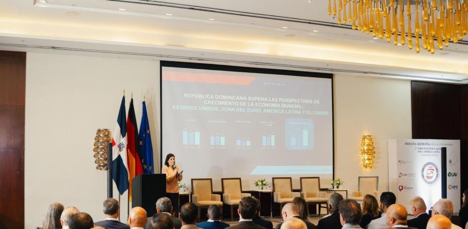 República Dominicana se presenta como polo de inversión mientras persisten retos pendientes