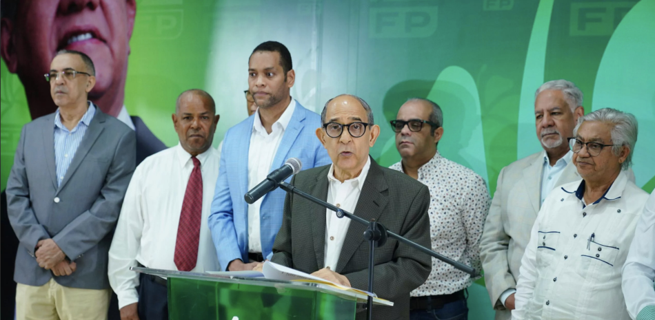 FP eleva alerta por contratos del Gobierno y pide frenar cambios que, según denuncia, debilitan la fiscalización