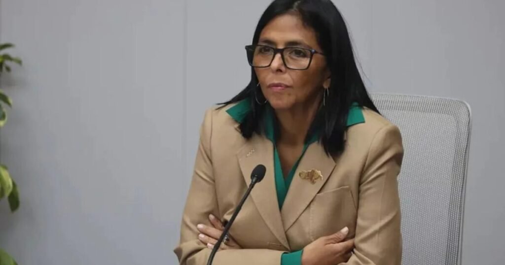 Delcy revisa contratos petroleros y reserva la identidad de inversionistas antes de viajar a India