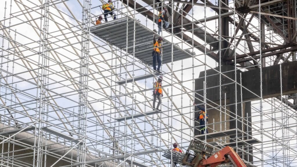 Puente de la 17 avanza entre retraso, desalojos cuestionados y cuentas pendientes para las autoridades