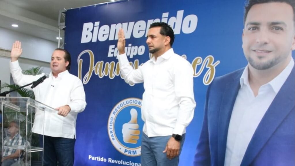 PRM exhibe nuevas juramentaciones mientras crecen las preguntas sobre su forma de ampliar poder territorial