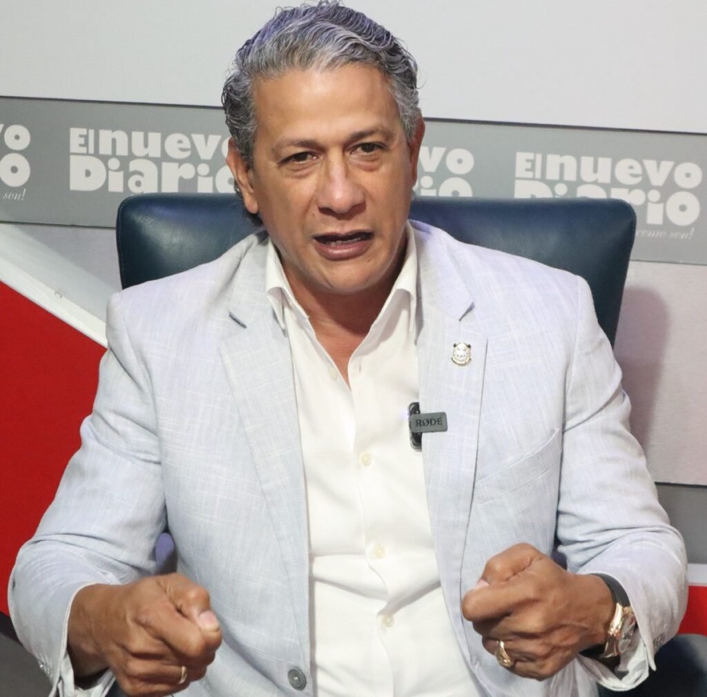 Entre elogios a Santiago, diputado del PRM admite que la movilidad sigue como desafío pendiente