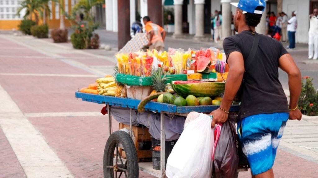 PNUD pone en la mira la informalidad y la evasión fiscal como freno a la respuesta estatal en República Dominicana