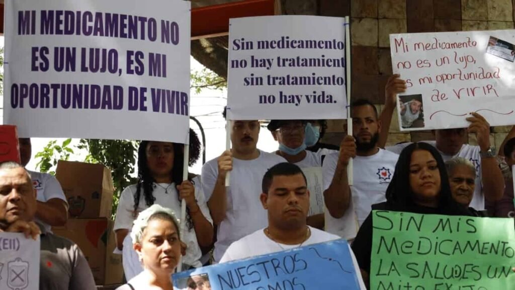 Más de 100 pacientes del Cibao siguen sin acceso a Alto Costo para tratar Crohn y colitis
