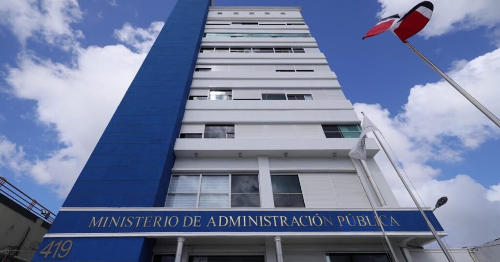 MAP ofrece 2,000 becas en IA y mantiene el escrutinio sobre sus resultados en servicios públicos