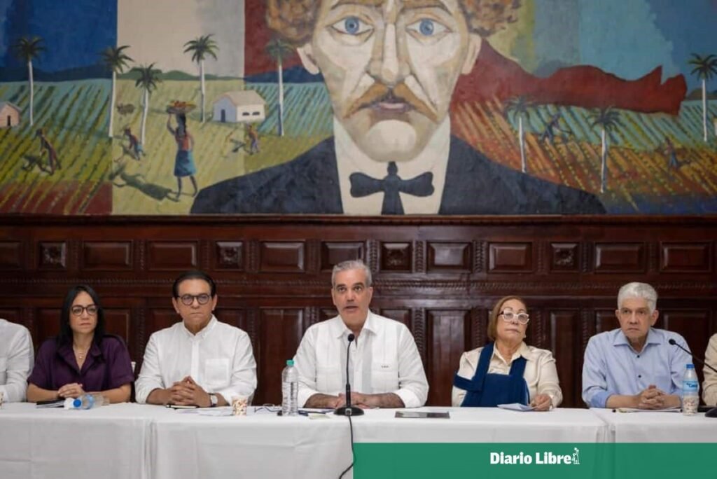 Abinader vuelve a Santiago para revisar obras pendientes y escuchar reclamos comunitarios
