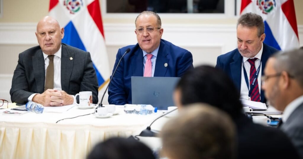 Hacienda defiende ante el Congreso plan anticrisis y asegura que recaerá en el 1 % más rico