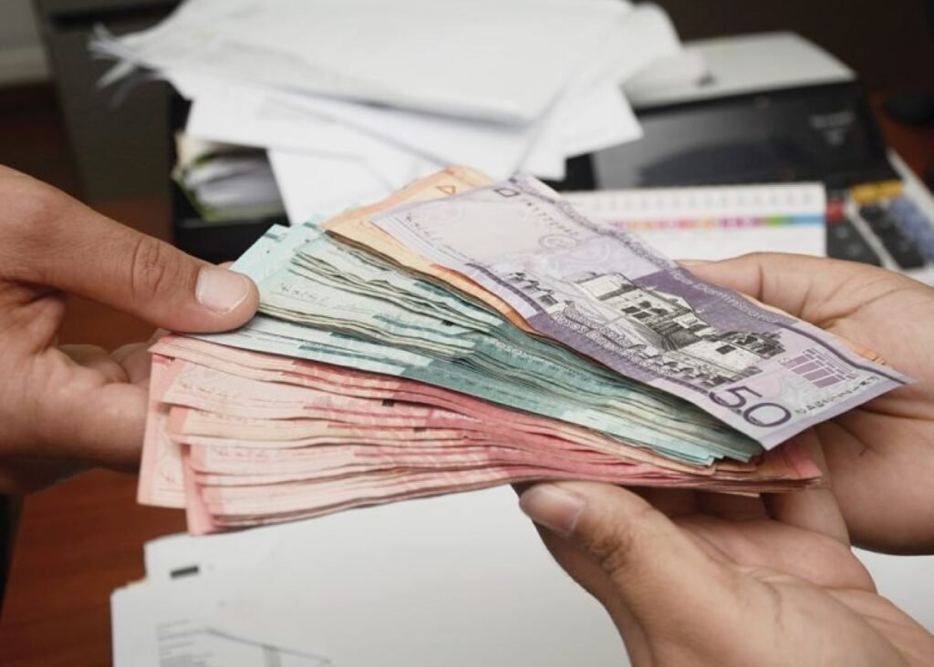 Sube la cartera de crédito, pero Bancos advierte más riesgos para hogares y estabilidad financiera