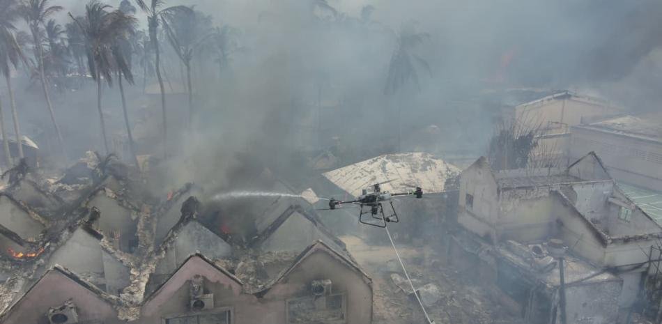 Italia repatria a decenas de turistas tras el incendio en Bayahibe y siguen las dudas sobre el origen del fuego