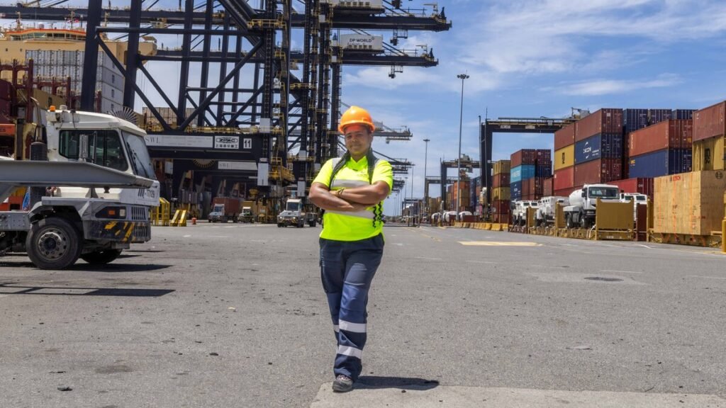 DP World: la trayectoria de Claudia Medina revela los obstáculos que aún pesan sobre las trabajadoras