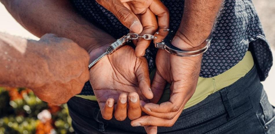 Soborno en Punta Cana: cae inspector migratorio y persiste la alarma sobre los controles de salida