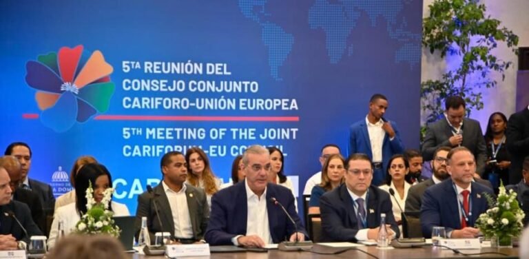 Abinader llama a acelerar el acercamiento del Caribe con Europa