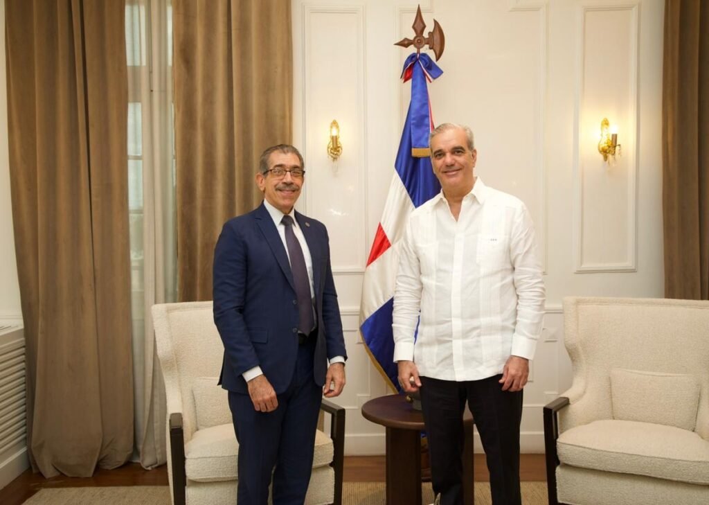 Abinader se reúne con el rector electo de la UASD y pone el foco en la continuidad de la agenda para educación superior
