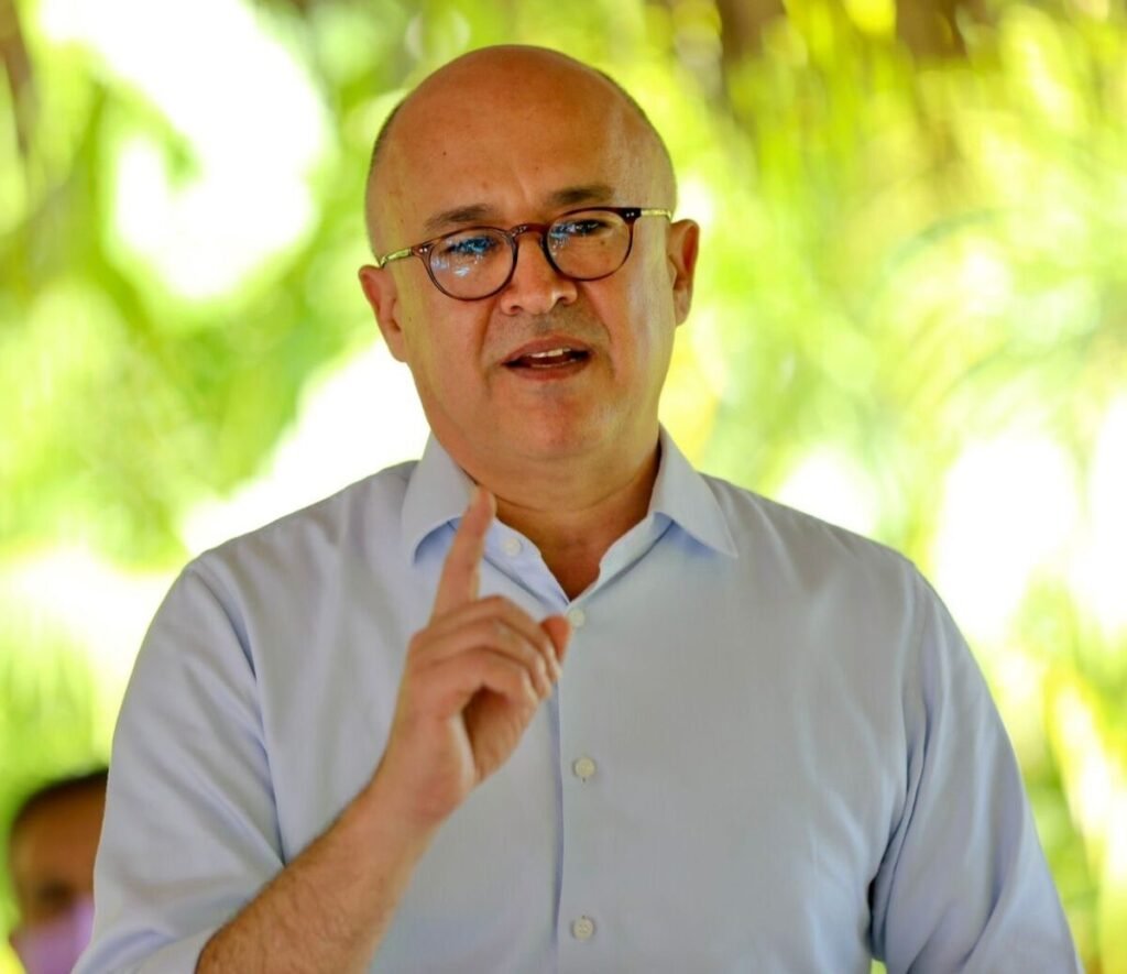 Domínguez Brito exige priorizar el gasto público antes de hablar de más impuestos