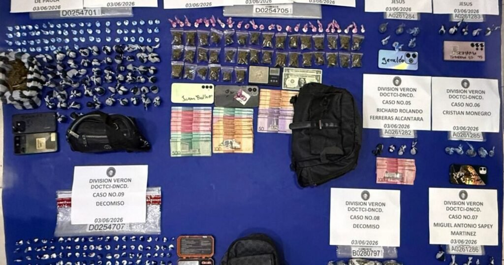 DNCD y Ministerio Público arrestan 10 personas y ocupan más de 1,400 gramos en operativos en Verón-Punta Cana