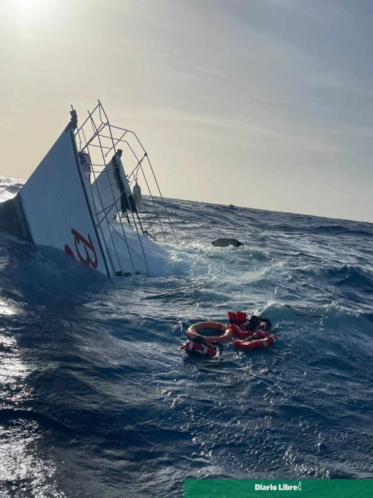 Rescate tras un naufragio parcial cerca de Puerto Plata refuerza llamado a la prevención marítima