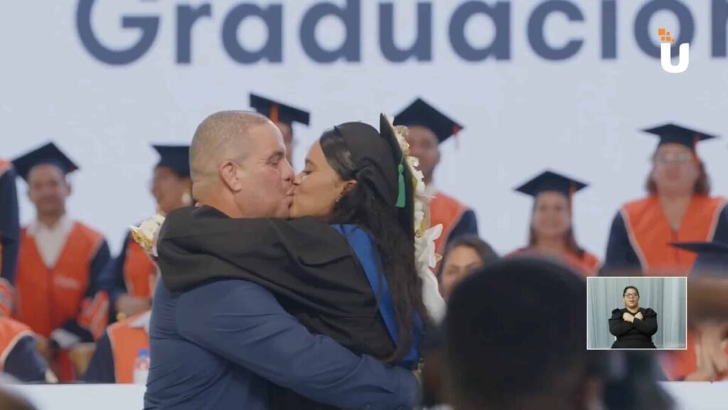 UAPA suma otra propuesta matrimonial durante su graduación en Nagua