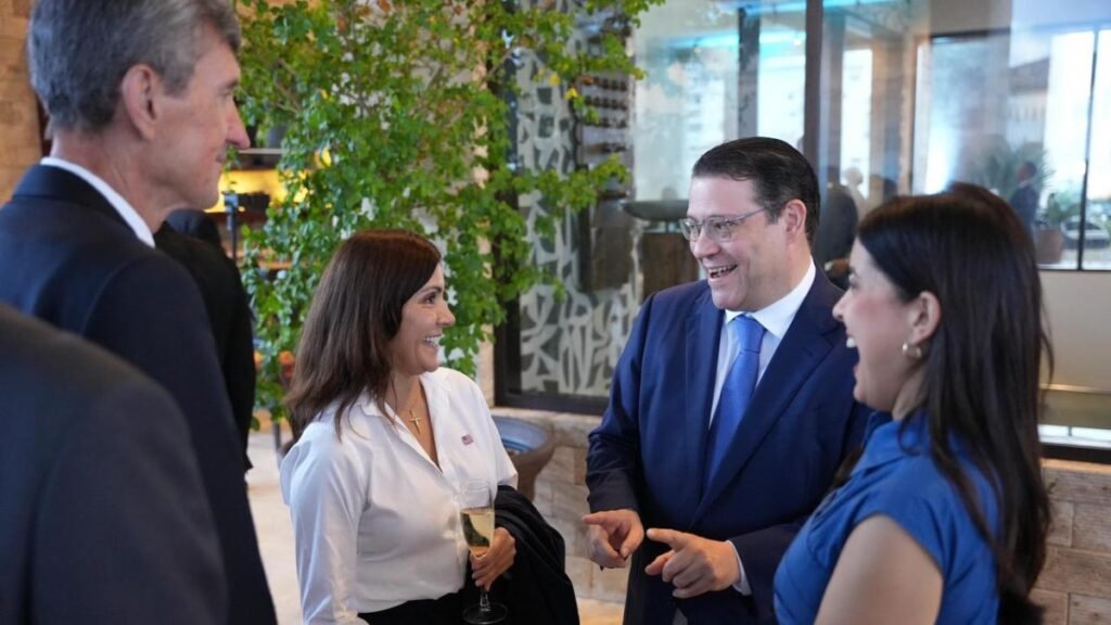 MICM expone a embajadores la agenda de inversión y cooperación del país ante el llamado a resultados
