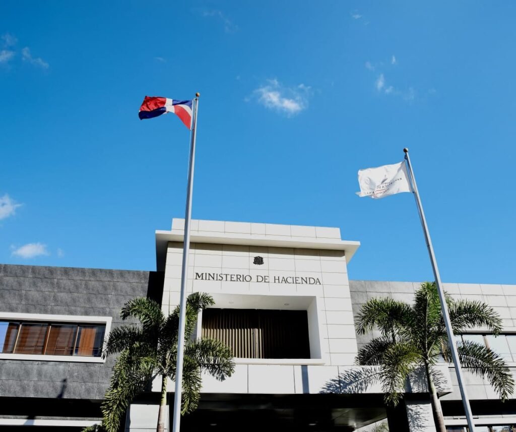 Hacienda sale a aclarar alcance de la Ley 30-26 tras confusión sobre cobros a plataformas digitales