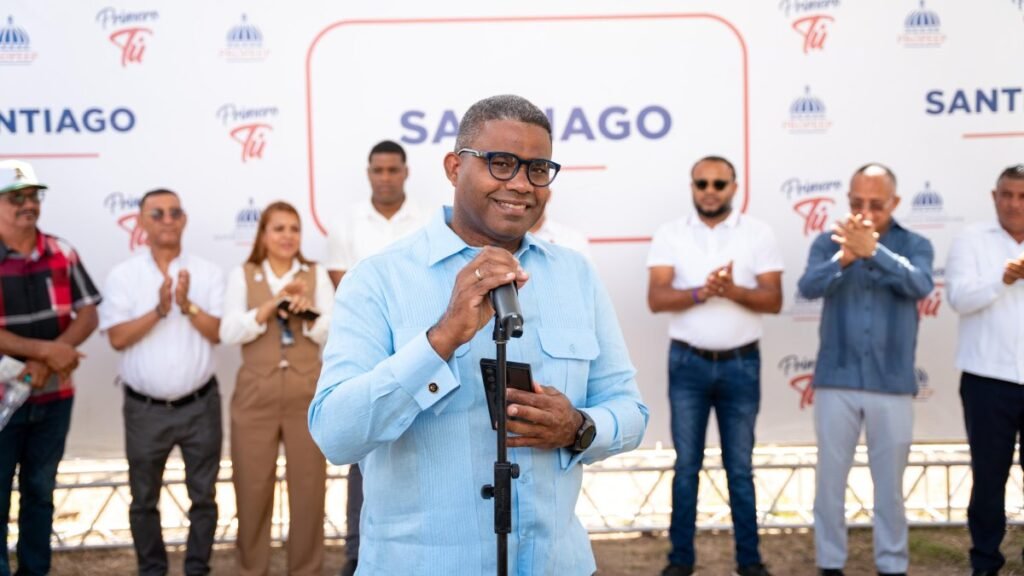 Jornada oficial en Las Canelas reactiva el discurso social de Abinader bajo foco de rendición de cuentas