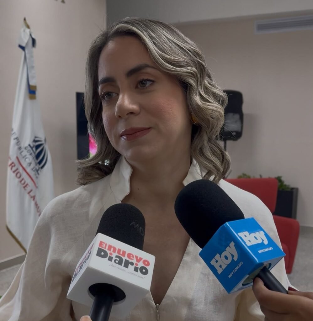 Reyes admite que suben las denuncias y los feminicidios y dice que el Estado refuerza su respuesta