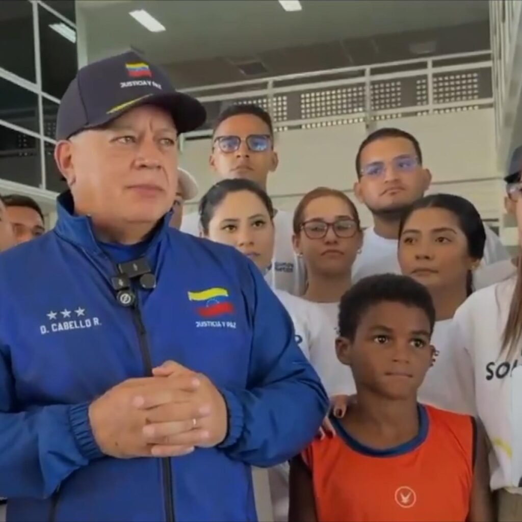 Cabello arremete contra el rastreo de ayuda y aviva el choque por la rendición de cuentas en Venezuela