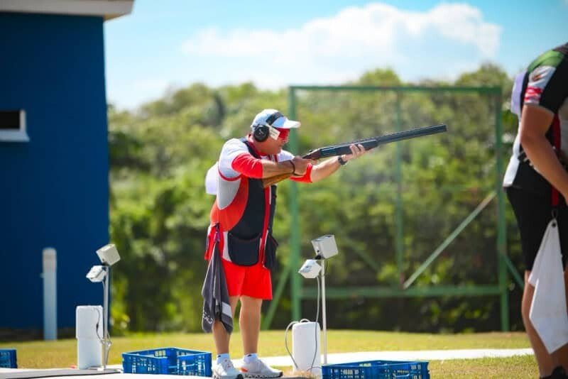 Bronce de Eduardo Lorenzo en El Higüero y una lectura política que sigue abierta sobre Santo Domingo 2026