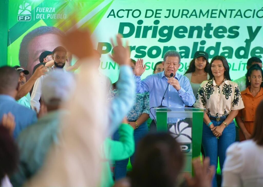 Fuerza del Pueblo suma juramentaciones con Leonel al frente y mira al trasvase desde el PRM