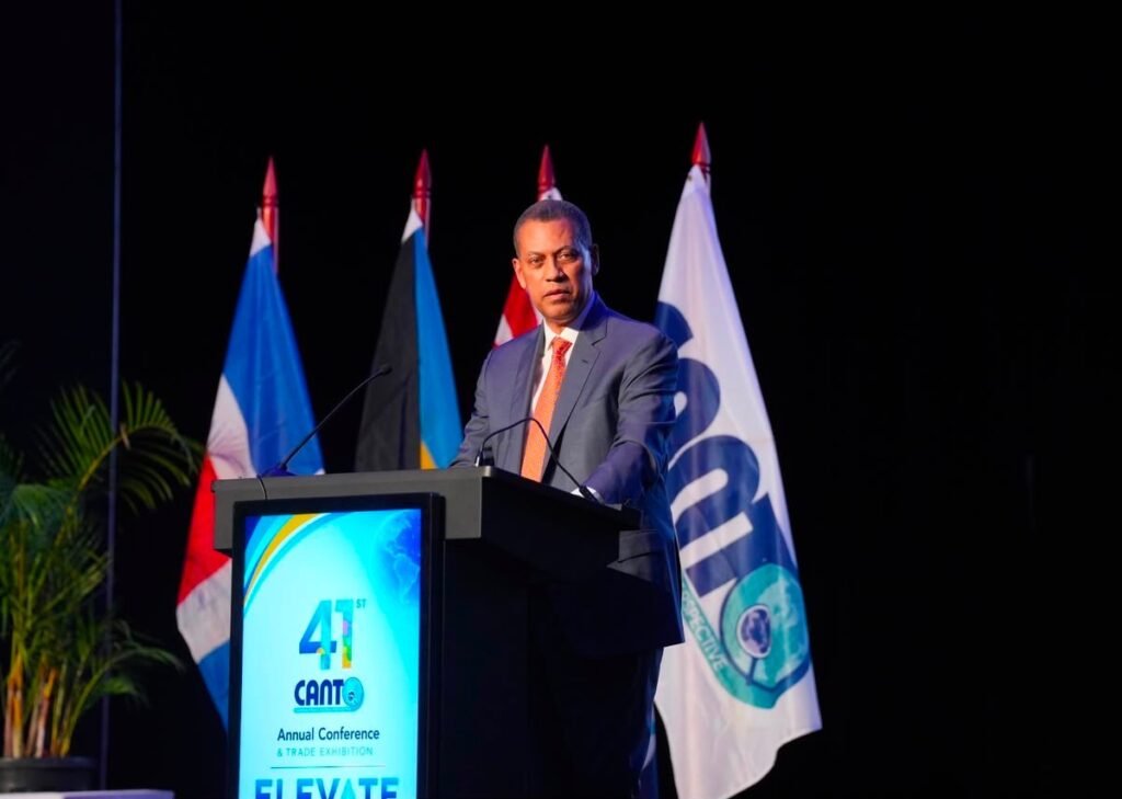 Indotel presenta a RD como polo digital, pero sigue la presión por acceso asequible
