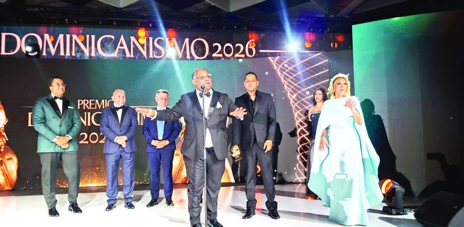 Boston premia a Alofoke en una gala que reunió figuras públicas y del entretenimiento
