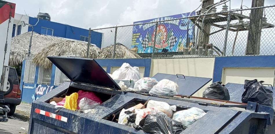 Alcaldías del Gran Santo Domingo refuerzan vigilancia y limpieza frente a vertederos improvisados