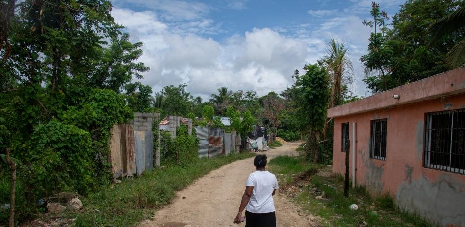 Villa del Norte insiste por su calle principal y pide respuesta al MOPC