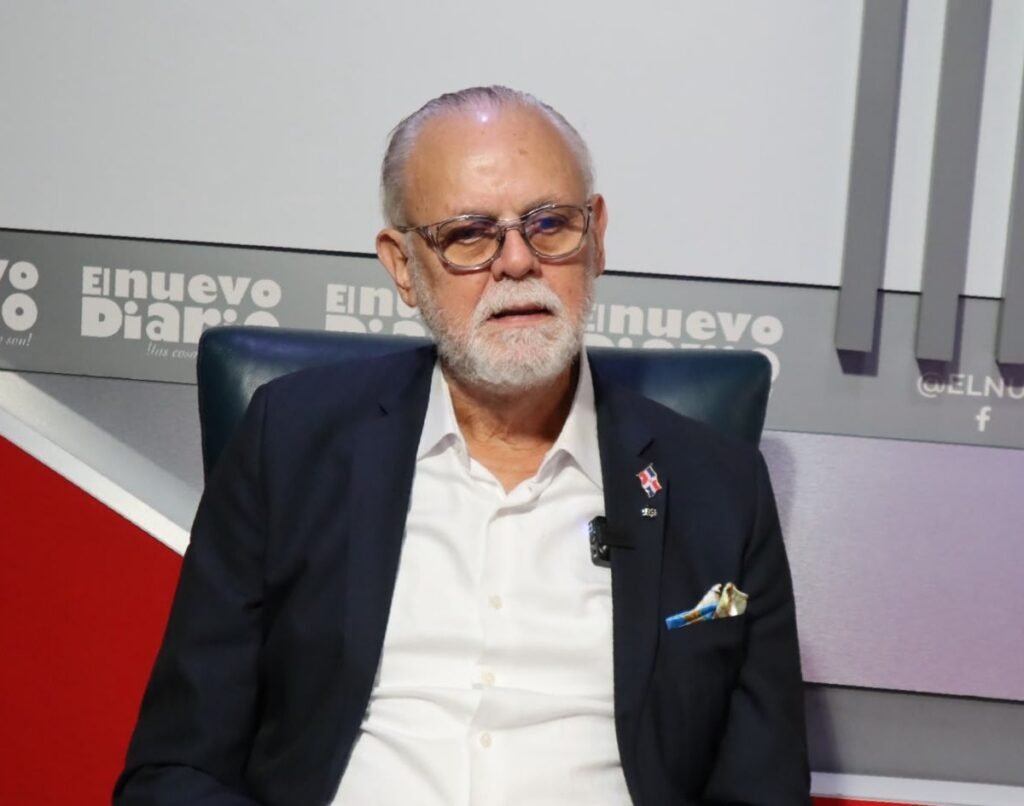 Fausto Jáquez llama a reforzar políticas culturales para jóvenes dentro y fuera del país