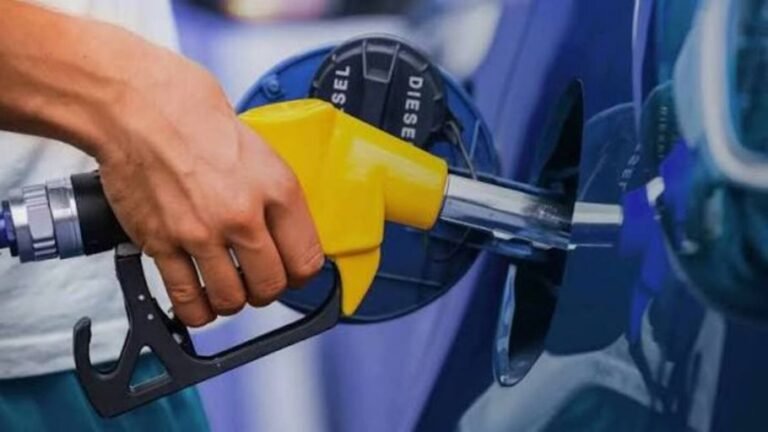 Suben gasolina regular y gasoil mientras el Gobierno compromete RD$1,087.9 millones para sostener su plan de combustibles